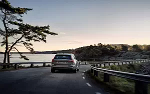 ���� ���������� Volvo V60 T6 AWD Inscription - 2018