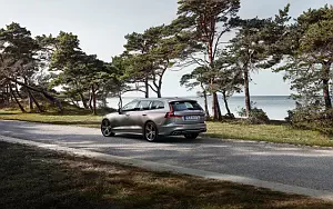 ���� ���������� Volvo V60 T6 AWD Inscription - 2018