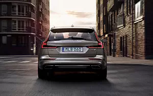 ���� ���������� Volvo V60 T6 AWD Inscription - 2018