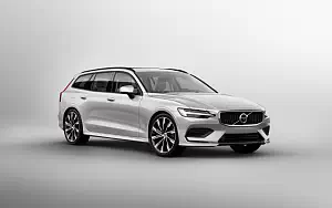 ���� ���������� Volvo V60 T6 AWD Momentum - 2018