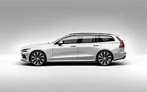 ���� ���������� Volvo V60 T6 AWD Momentum - 2018