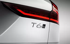 ���� ���������� Volvo V60 T6 AWD Momentum - 2018