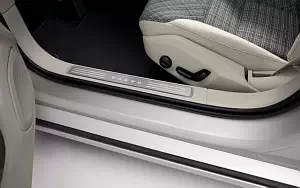 ���� ���������� Volvo V60 T6 AWD Momentum - 2018