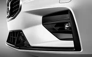 ���� ���������� Volvo V60 T6 AWD R-Design - 2018