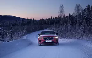 ���� ���������� Volvo V60 T8 R-Design - 2019