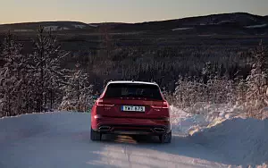 ���� ���������� Volvo V60 T8 R-Design - 2019