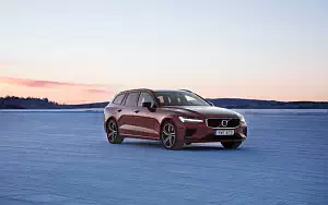 ���� ���������� Volvo V60 T8 R-Design - 2019