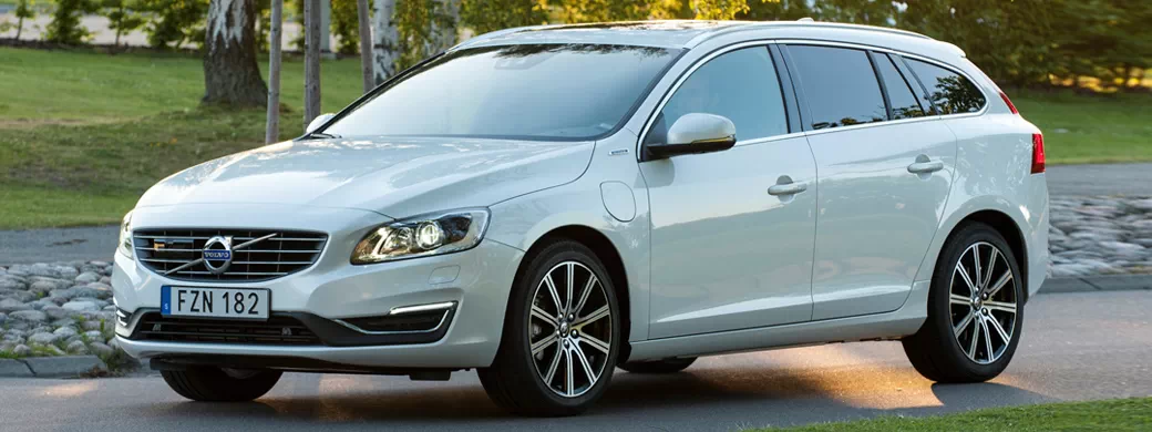 ���� ���������� Volvo V60 D5 Twin Engine - 2016 - Car wallpapers