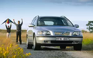 ���� ���������� Volvo V70 - 2001