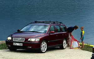���� ���������� Volvo V70 - 2001