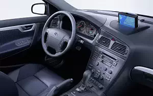 ���� ���������� Volvo V70 - 2003