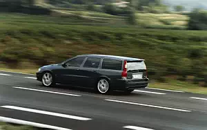 ���� ���������� Volvo V70 R - 2004