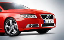 ���� ���������� Volvo V70 R-Design - 2012