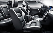 ���� ���������� Volvo V70 R-Design - 2012