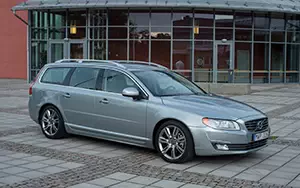 ���� ���������� Volvo V70 D5 - 2014