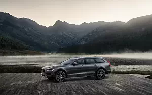 ���� ���������� Volvo V90 T6 Cross Country - 2016