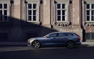 ���� ���������� Volvo V90 T6 R-Design - 2016