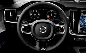 ���� ���������� Volvo V90 T6 R-Design - 2016