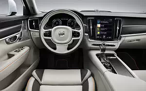 ���� ���������� Volvo V90 T6 Cross Country Volvo Ocean Race - 2017