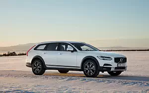 ���� ���������� Volvo V90 T6 Cross Country - 2017