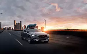 ���� ���������� Volvo V90 T6 Cross Country - 2017