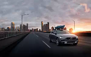 ���� ���������� Volvo V90 T6 Cross Country - 2017