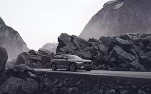 ���� ���������� Volvo V90 B6 Cross Country - 2020