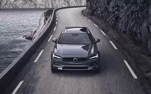 ���� ���������� Volvo V90 B6 Cross Country - 2020