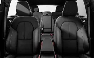 ���� ���������� Volvo XC40 T5 R-Design - 2017