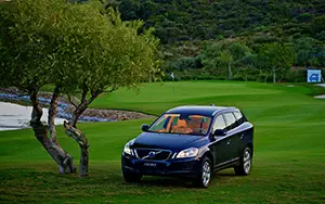 ���� ���������� Volvo XC60 R-Design - 2013