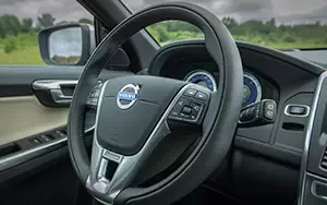 ���� ���������� Volvo XC60 R-Design - 2013
