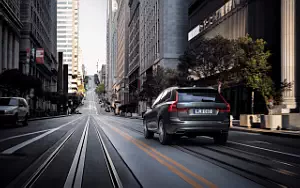 ���� ���������� Volvo XC60 T6 Inscription - 2017