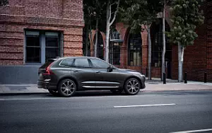 ���� ���������� Volvo XC60 T6 Inscription - 2017