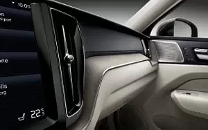 ���� ���������� Volvo XC60 T6 Inscription - 2017