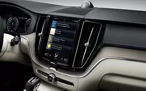 ���� ���������� Volvo XC60 T6 Inscription - 2017