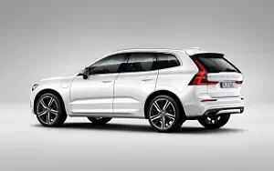 ���� ���������� Volvo XC60 T8 R-Design - 2017