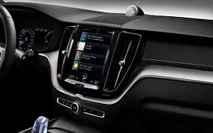 ���� ���������� Volvo XC60 T8 R-Design - 2017