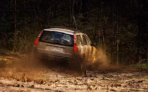 ���� ���������� Volvo V70 XC - 2001