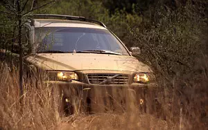 ���� ���������� Volvo V70 XC - 2001