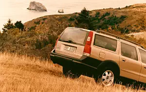 ���� ���������� Volvo V70 XC - 2001