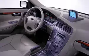 ���� ���������� Volvo V70 XC - 2001