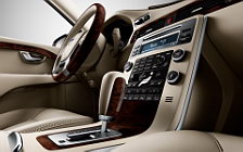 ���� ���������� Volvo XC70 - 2011