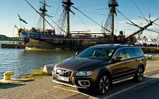 ���� ���������� Volvo XC70 - 2012