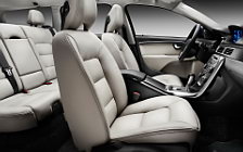 ���� ���������� Volvo XC70 - 2012