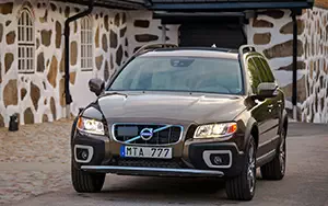 ���� ���������� Volvo XC70 T6 AWD - 2013