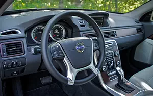 ���� ���������� Volvo XC70 T6 AWD - 2013