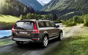 ���� ���������� Volvo XC70 - 2014