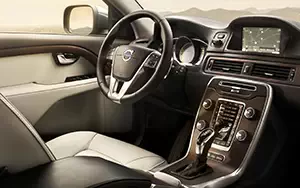 ���� ���������� Volvo XC70 - 2014