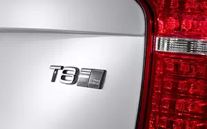 ���� ���������� Volvo XC90 T8 - 2015