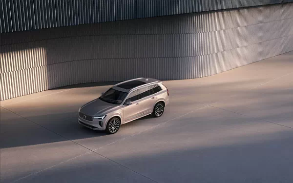 ���� ���������� Volvo XC90 T8 Recharge AWD - 2024